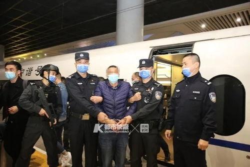 富阳新闻爆料杀入罪犯,神秘罪犯杀入，警方全力追捕