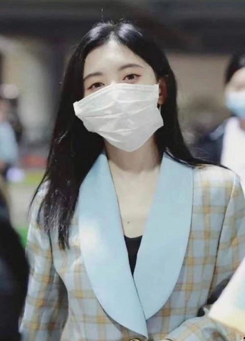 戴口罩小姐姐爆料娱乐圈,娱乐圈小姐姐爆料的惊人内幕